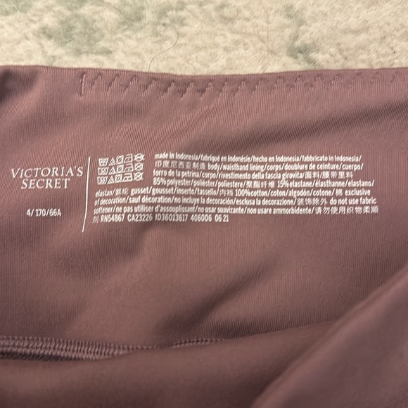 NWOT Victoria Secret Leggings - Picture 6 of 6